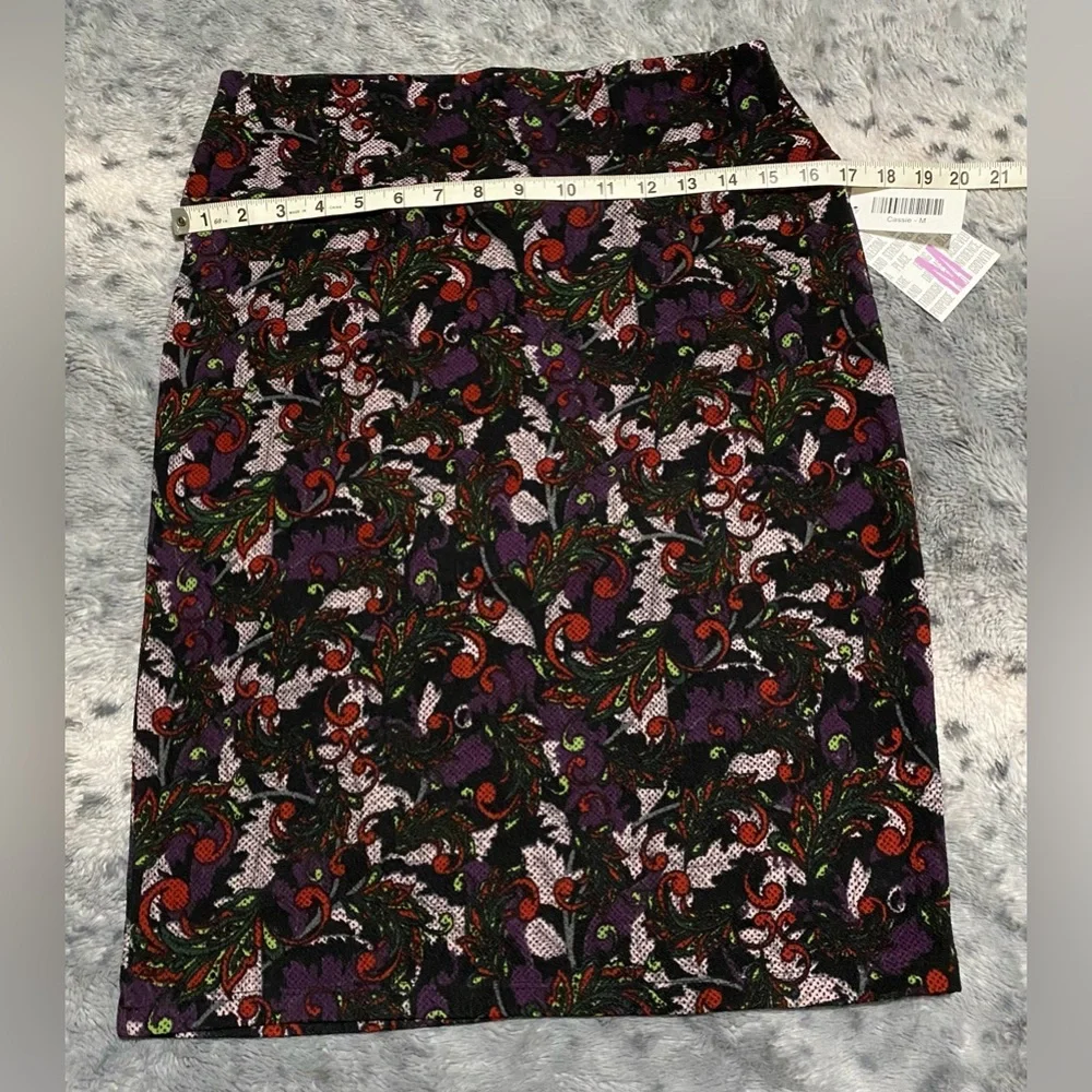 CLOSET CLEAR OUT ON ALL LULAROE MAKE AN OFFER BUNDLE NWT MEDIUM FLORAL HIGHWAIST - Picture 4 of 8